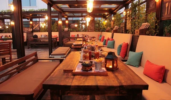 Featured Image of Best Pubs In Bangalore 2025: Where To Drink, Dine, And Unwind